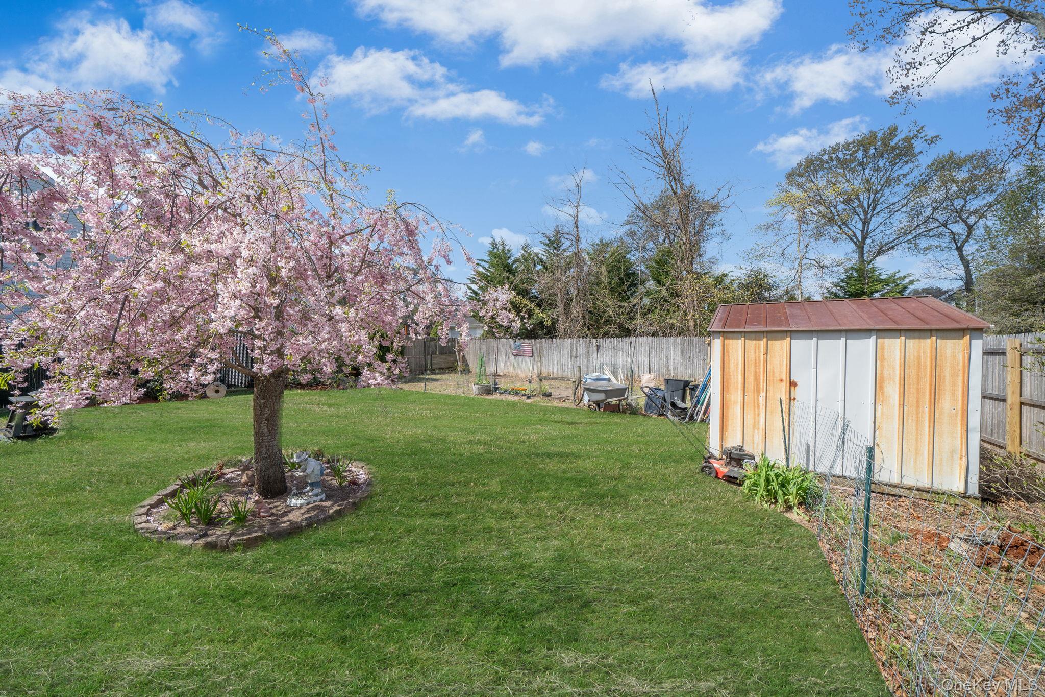 106 Holbrook Road Centereach, NY 11720 - Photo 25 of 27