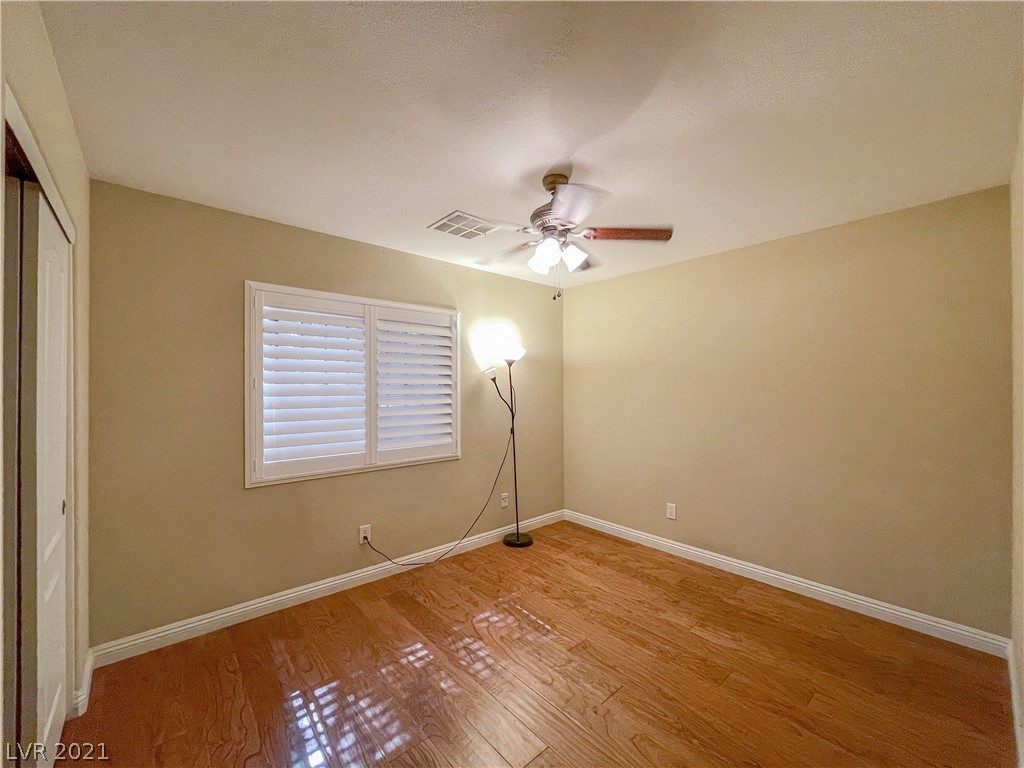 4585 Grindle Point Street Las Vegas, NV 89147 - Photo 6 of 15