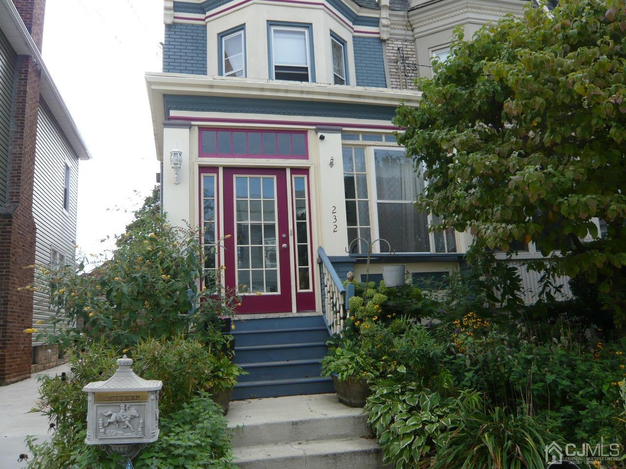 232 Rector Street Perth Amboy, NJ 08861 - Photo 4 of 31 front view of a house