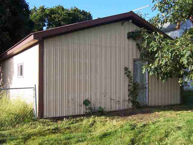645 East 600 North Howe, IN 46746 - Photo 4 of 16 Gallery Image 4