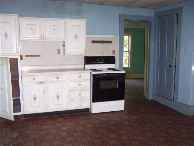 645 East 600 North Howe, IN 46746 - Photo 6 of 16 Gallery Image 6