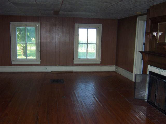 645 East 600 North Howe, IN 46746 - Photo 8 of 16 Gallery Image 8