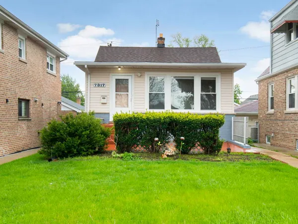 $319,000 | 7317 Pensacola Avenue, Norridge, IL 60706