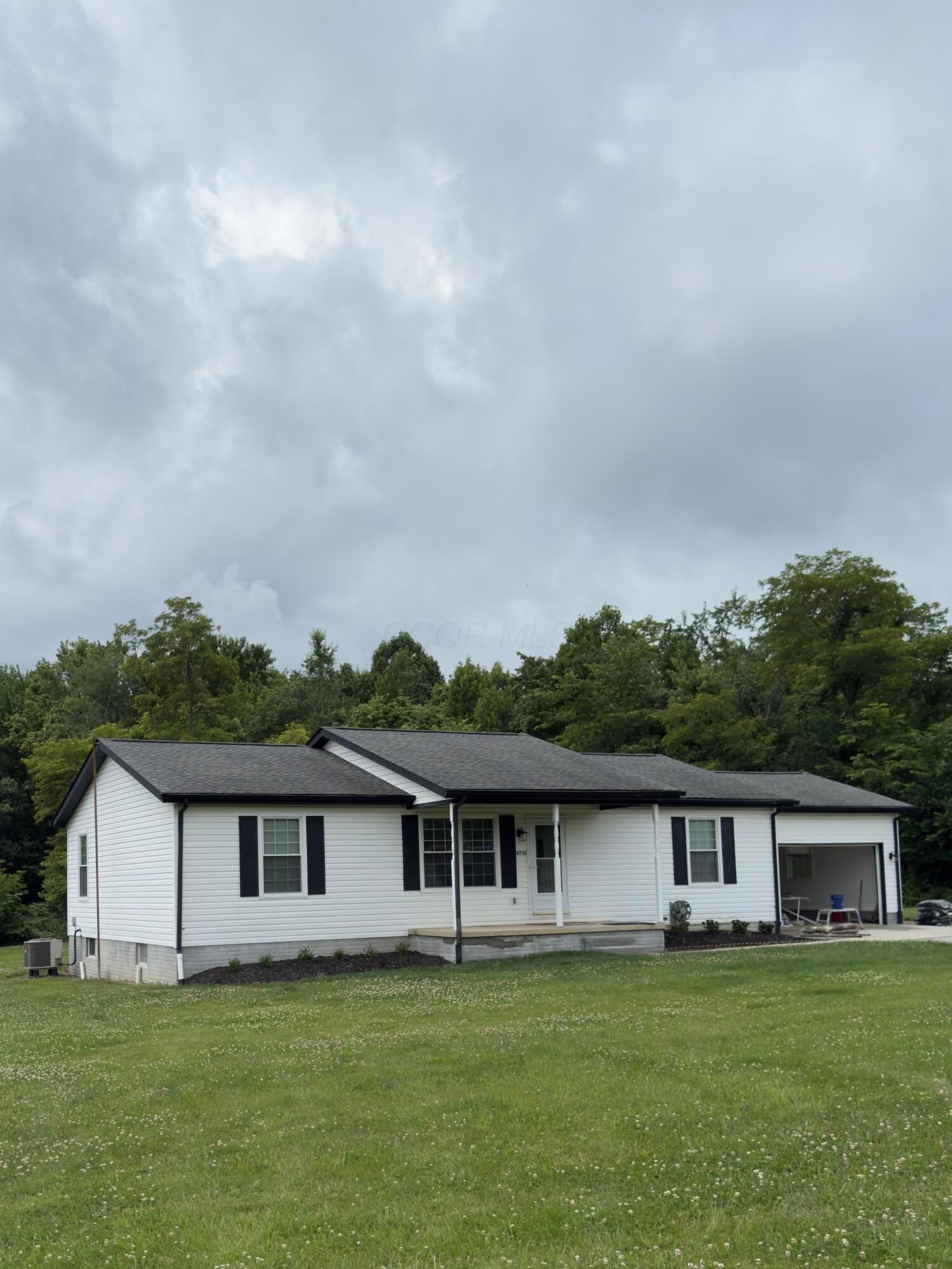 18750 Griffith Road Logan, OH 43138 - Photo 3 of 11
