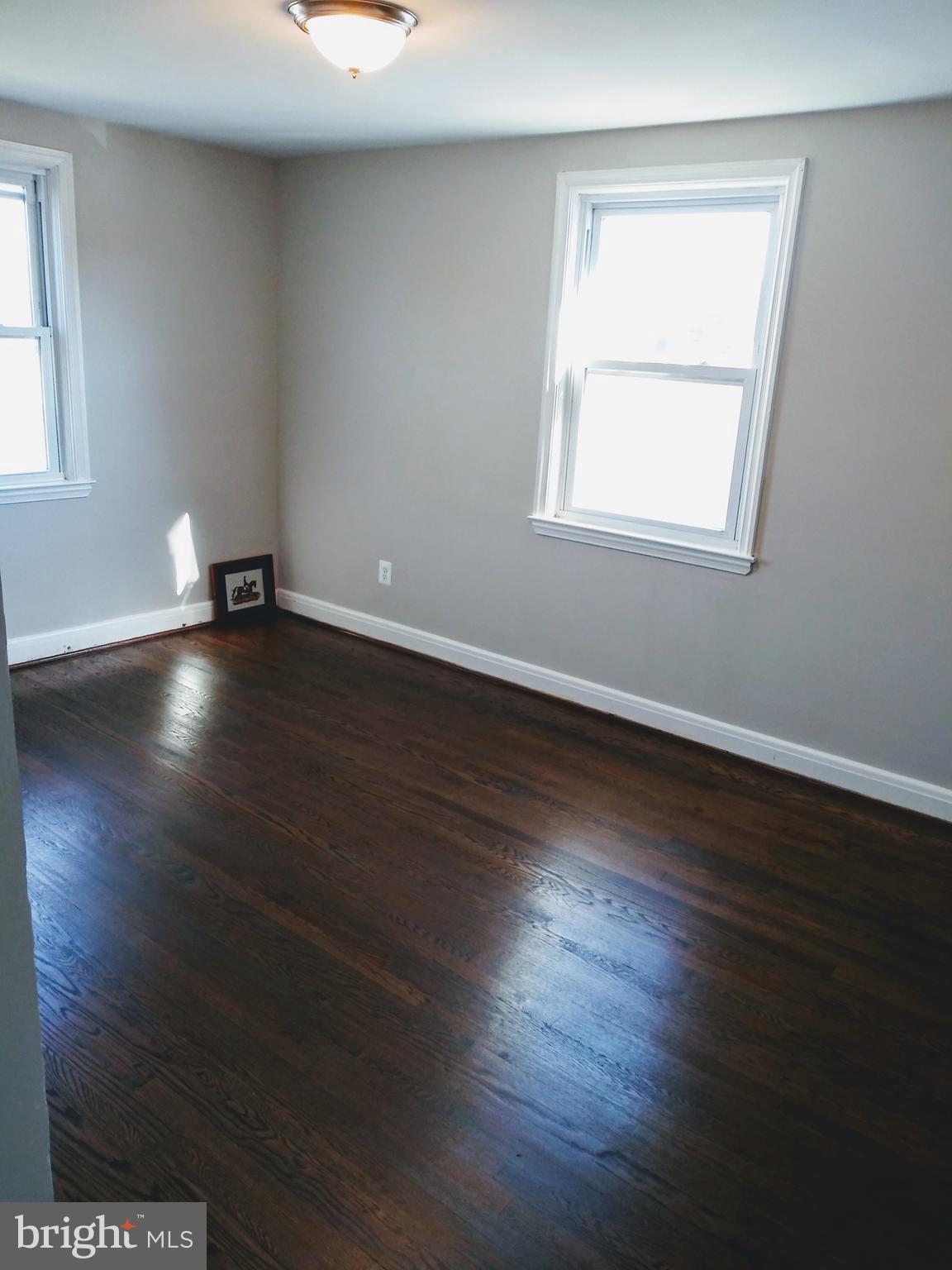 801 Wedgewood Road Baltimore, MD 21229 - Photo 5 of 9 Gallery Image 5