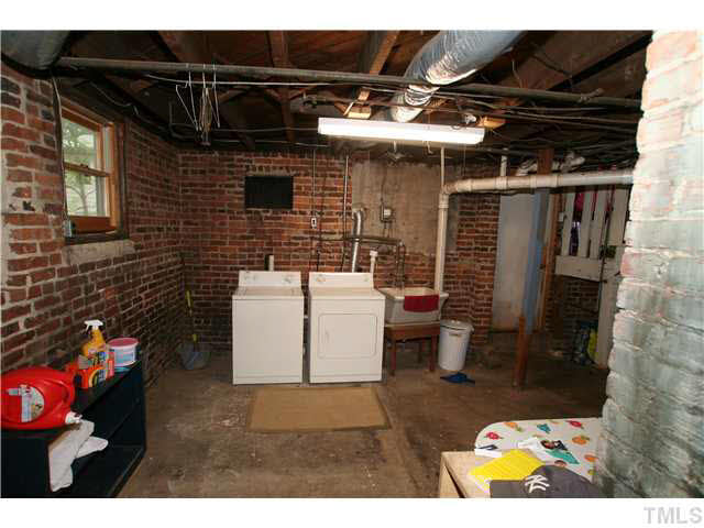 2112 Fairview Road Raleigh, NC 27608 - Photo 24 of 25 a view of electric room