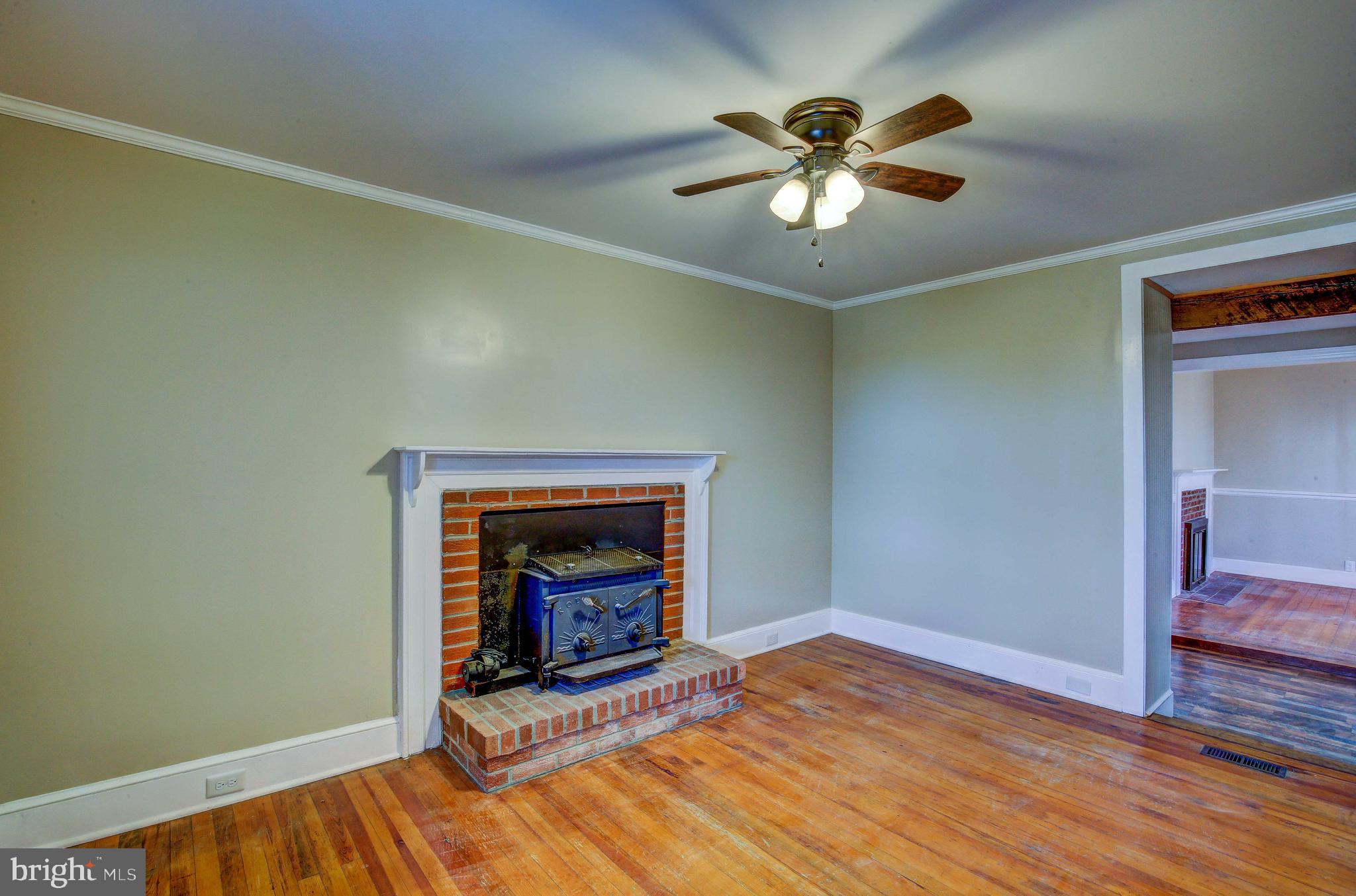 25208 Jerusalem Road Milford, VA 22514 - Photo 16 of 58 Family Room