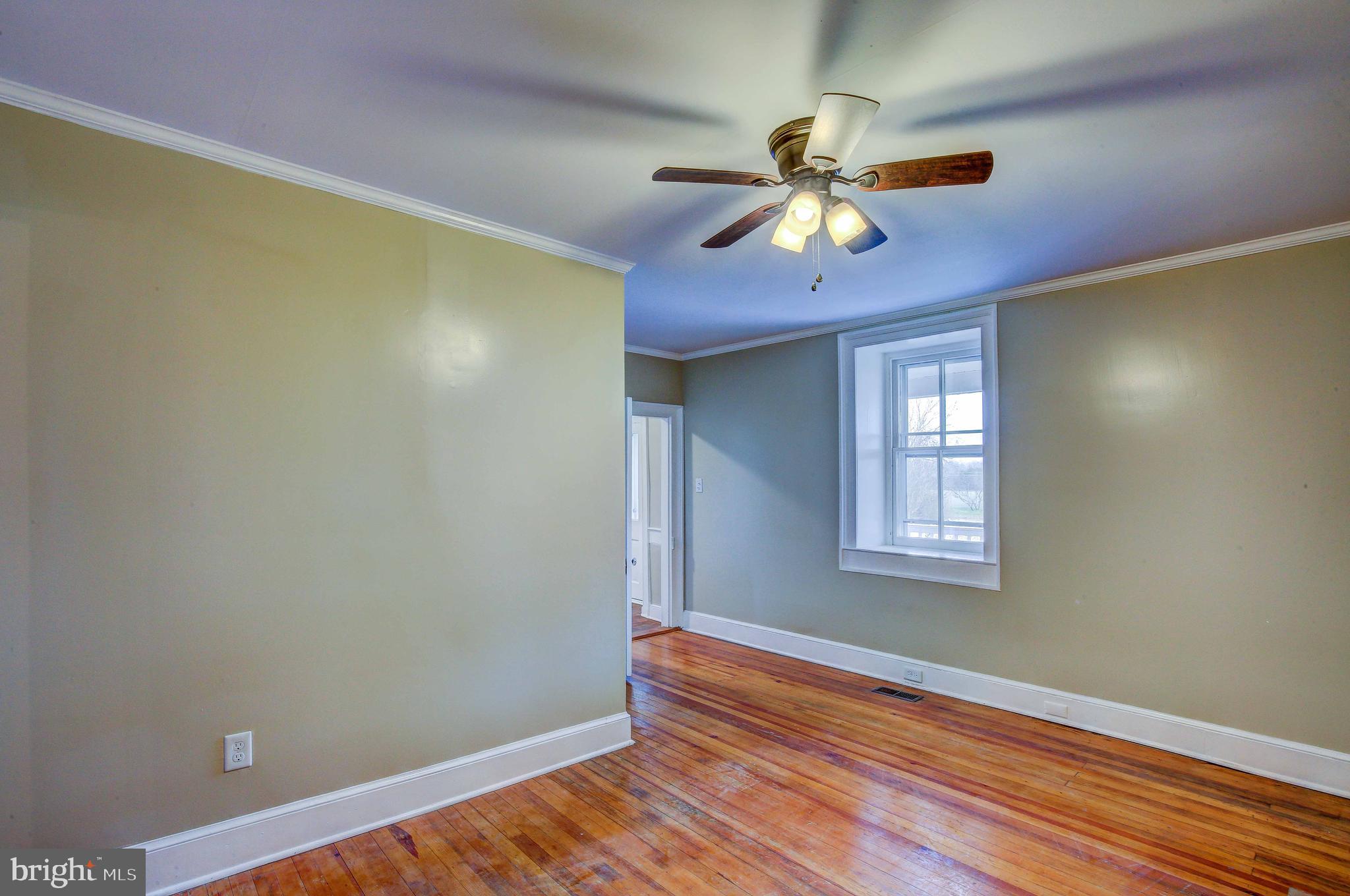 25208 Jerusalem Road Milford, VA 22514 - Photo 17 of 58 Family Room