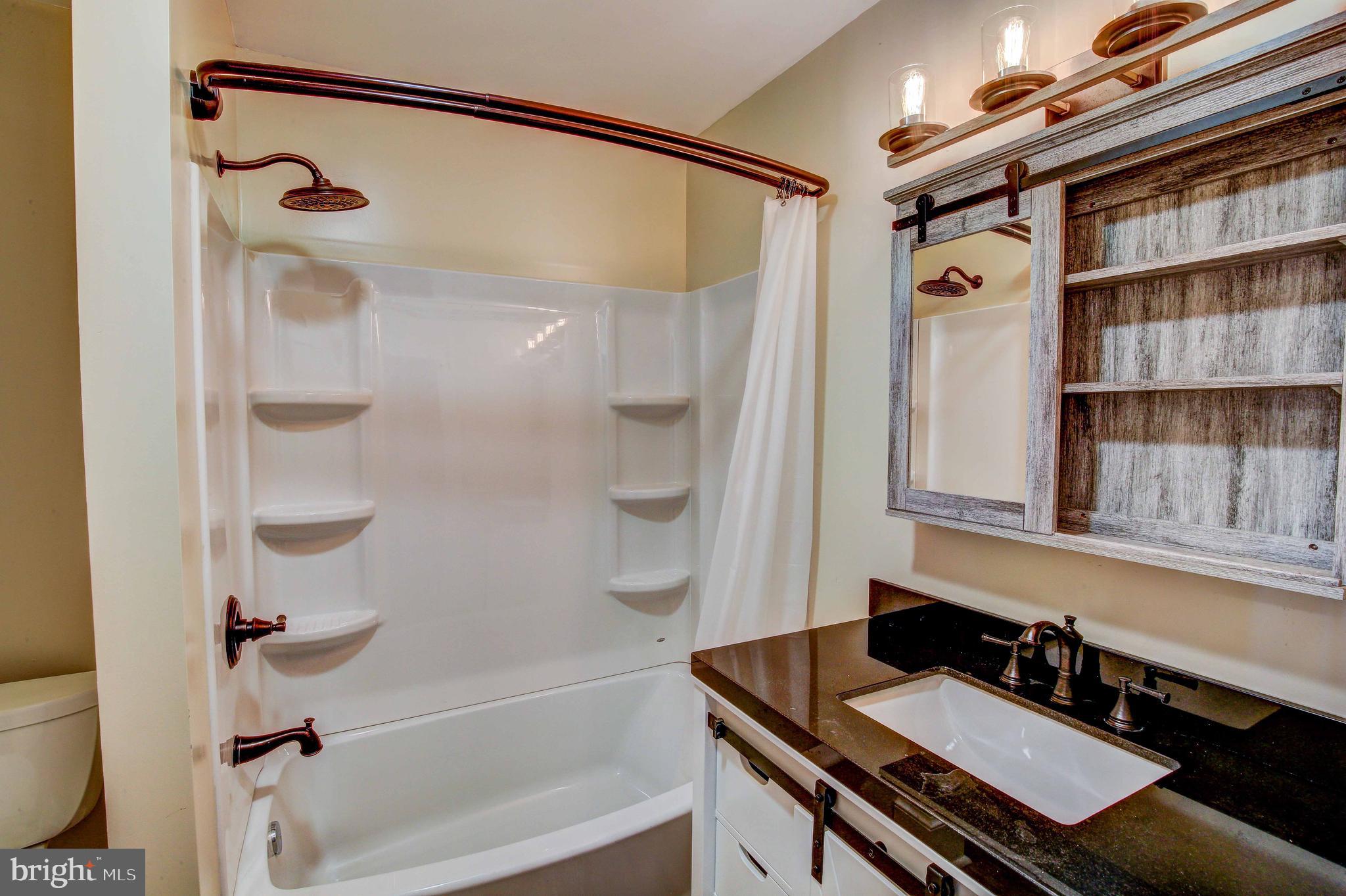 25208 Jerusalem Road Milford, VA 22514 - Photo 22 of 58 Main Level Bathroom
