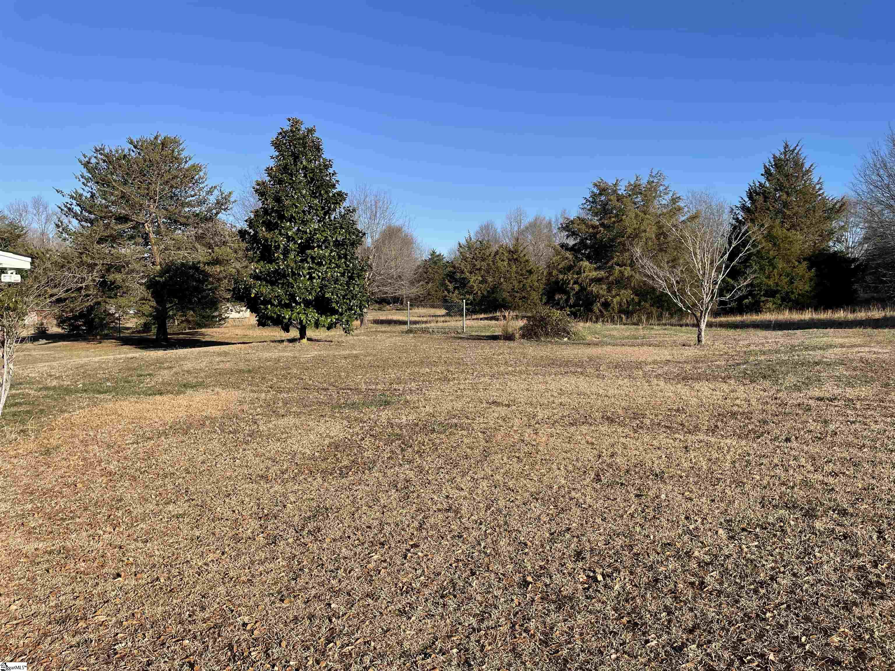 207 Hunter Road Simpsonville, SC 29681 - Photo 2 of 18 Gallery Image 2