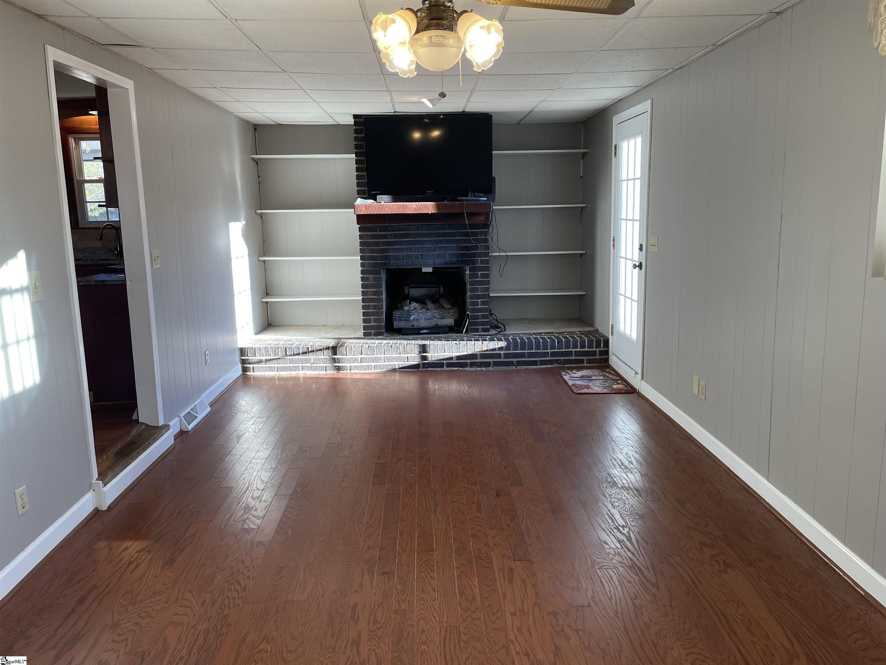 207 Hunter Road Simpsonville, SC 29681 - Photo 10 of 18 Gallery Image 10