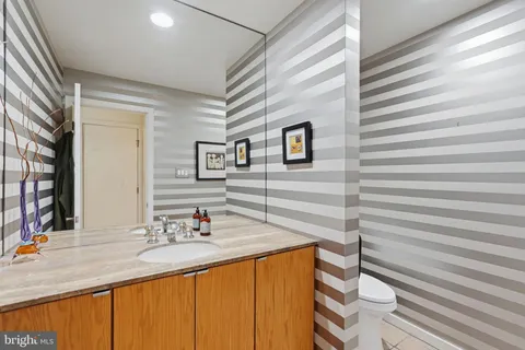 $1,829,000 | 11815 Beekman Place, Rockville, MD 20854