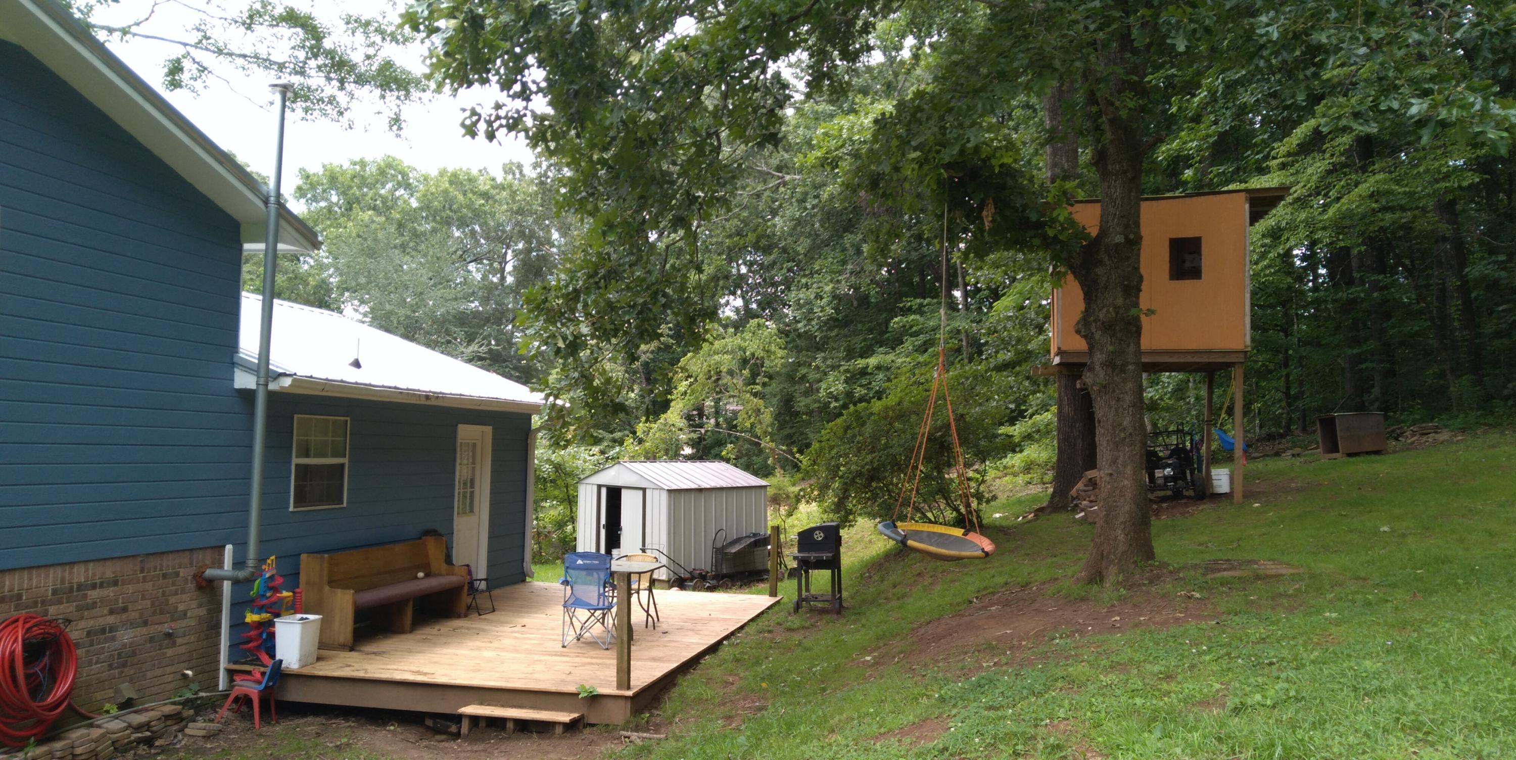 424 Wisteria Road LaFayette, GA 30728 - Photo 10 of 18 424Deck
