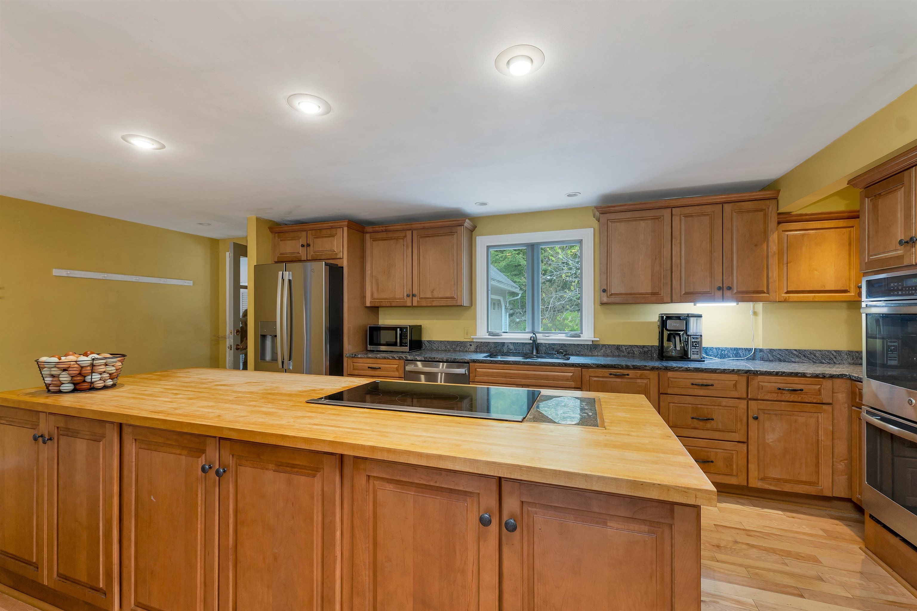 371 Baker Road Henniker, NH 03242 - Photo 8 of 48