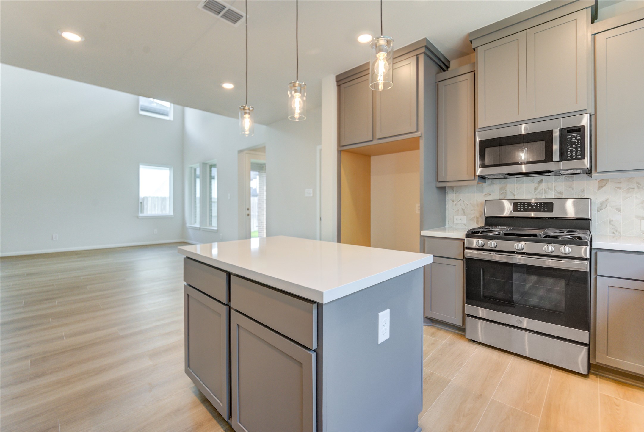 8818 Riverton Rdg Road Cypress, TX 77433 - Photo 6 of 43