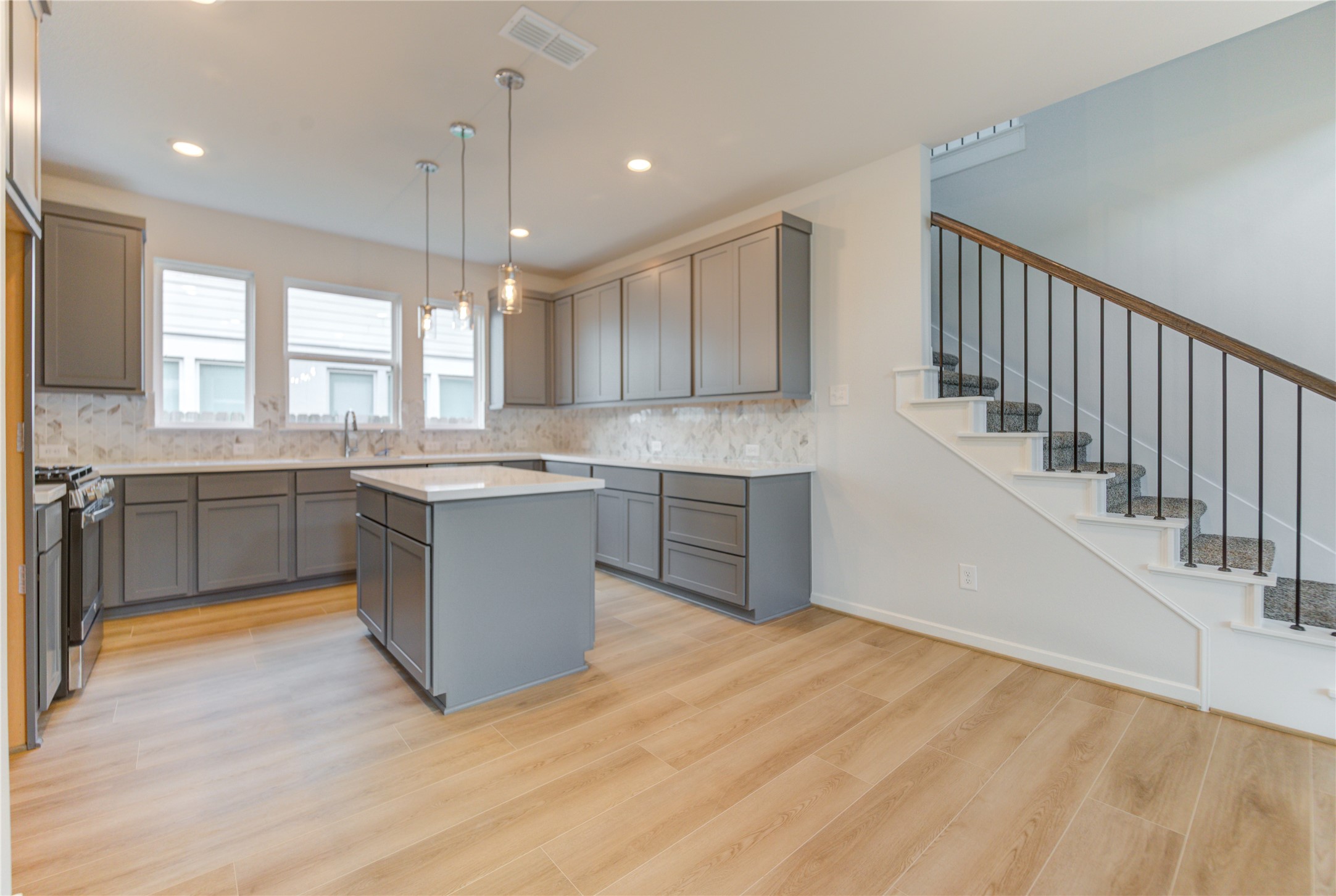 8818 Riverton Rdg Road Cypress, TX 77433 - Photo 7 of 43