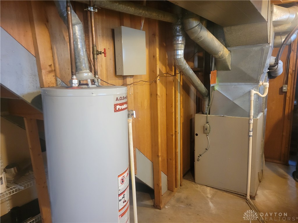 4060 Halworth Road Dayton, OH 45405 - Photo 15 of 16