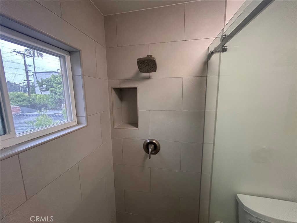 209 Wake Forest Road Costa Mesa, CA 92627 - Photo 5 of 8 New Shower