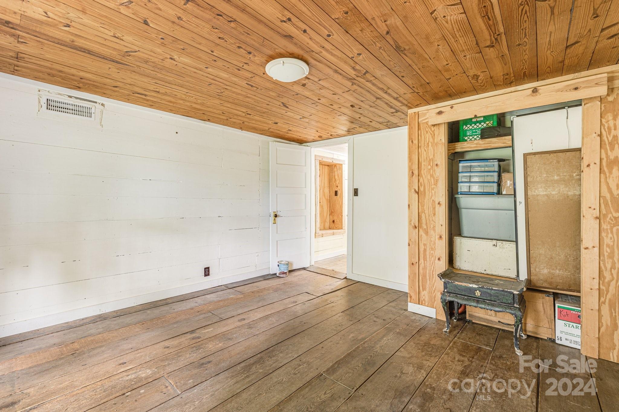 71 Persimmon Lane Canton, NC 28716 - Photo 26 of 41 a view of an empty room