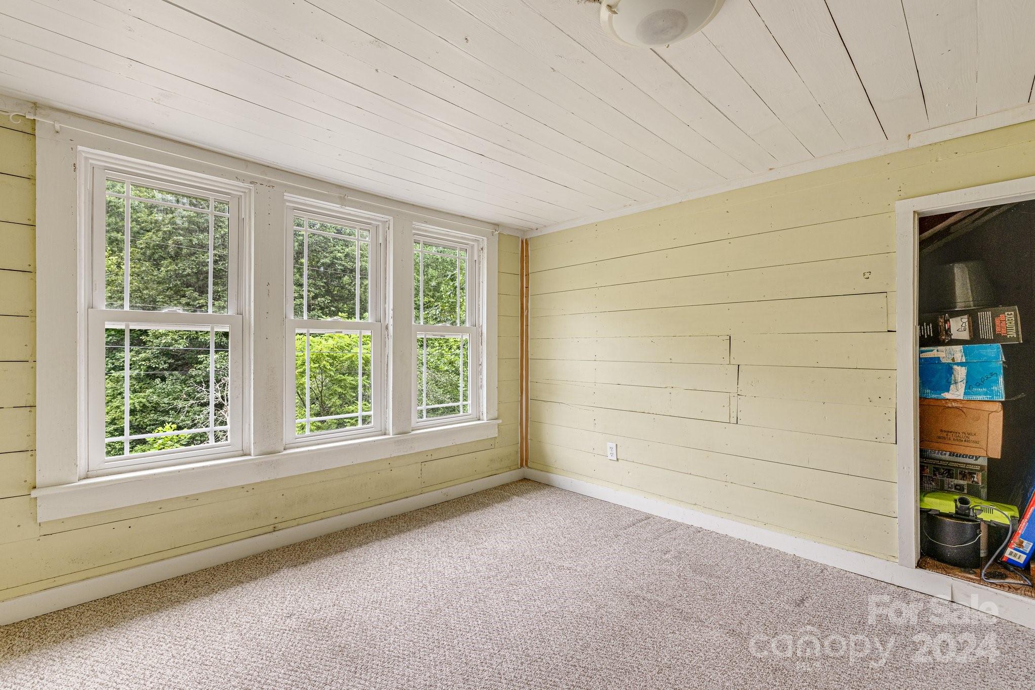 71 Persimmon Lane Canton, NC 28716 - Photo 27 of 41