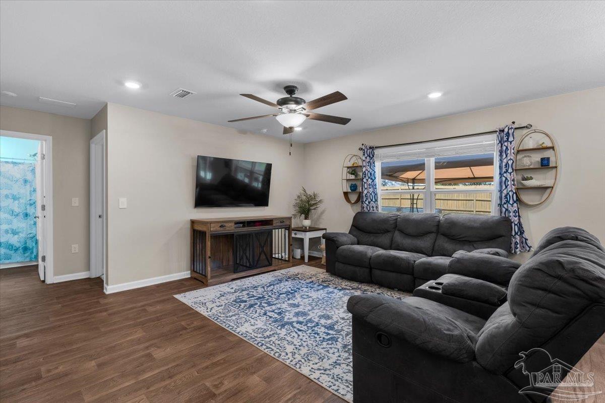 5456 Merlin Way Milton, FL 32583 - Photo 14 of 38