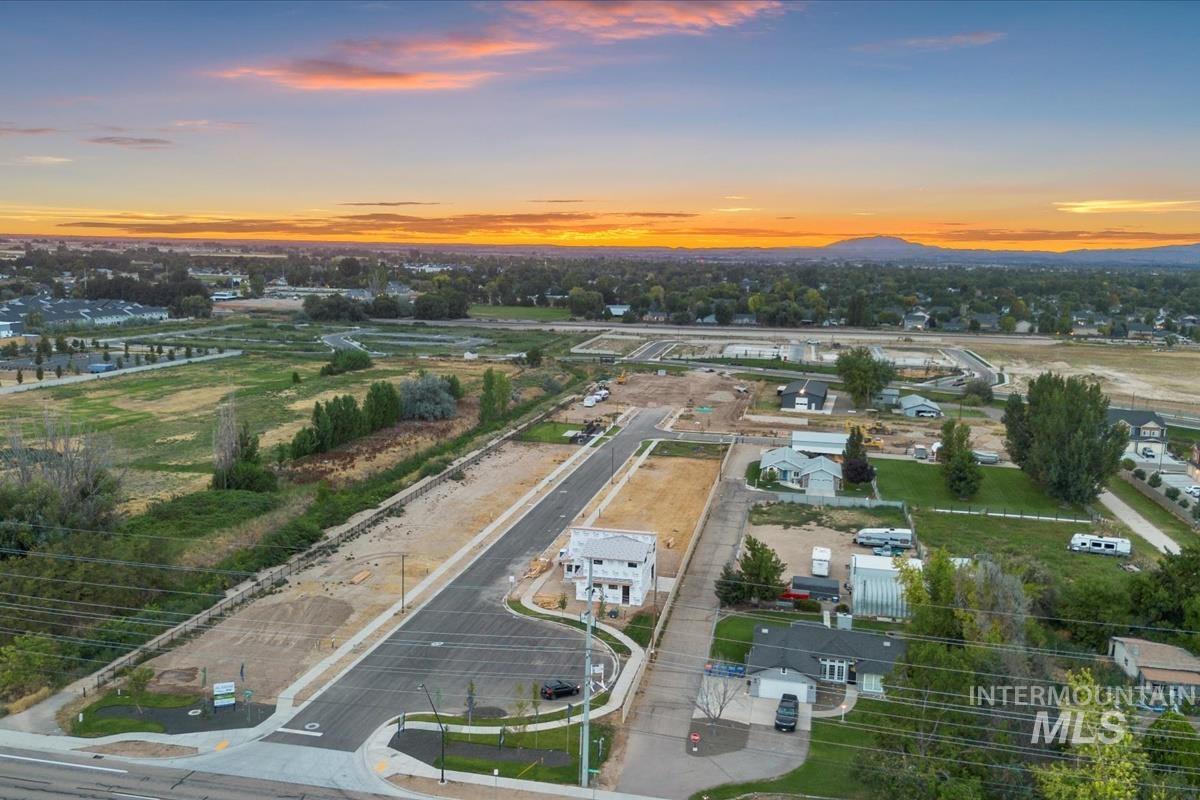 45 North Feather Reed Avenue Meridian, ID 83642 - Photo 4 of 22