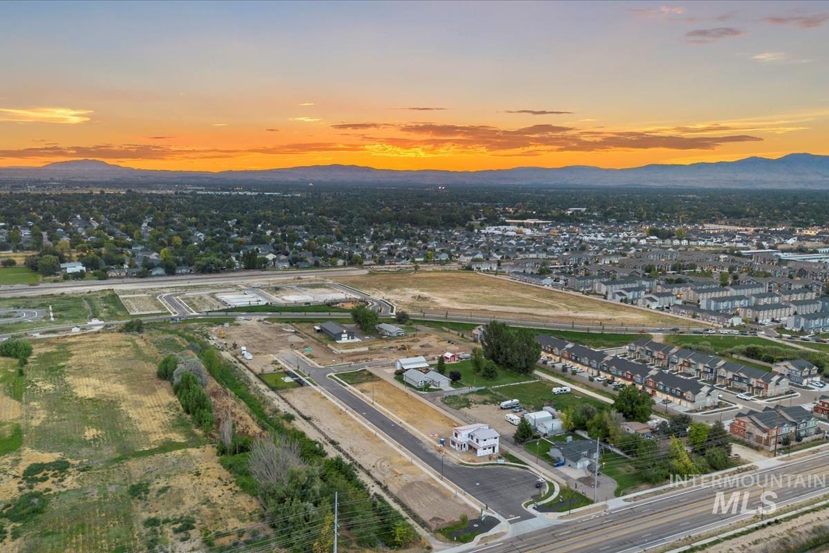 45 North Feather Reed Avenue Meridian, ID 83642 - Photo 5 of 22