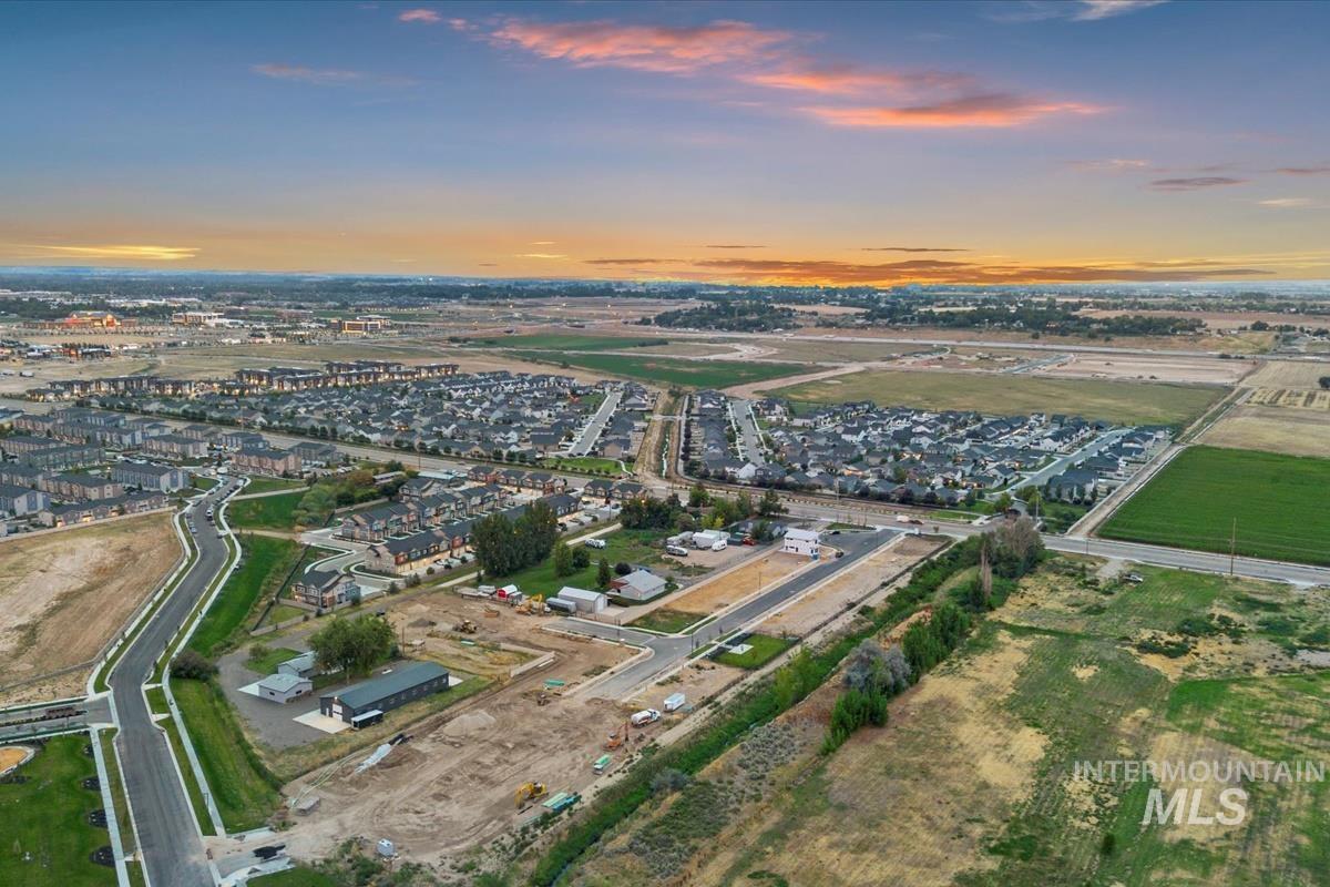 45 North Feather Reed Avenue Meridian, ID 83642 - Photo 10 of 22
