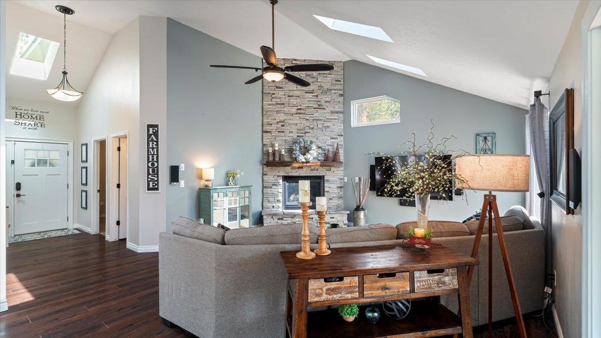 4508 East Silver Pine Road Colbert, WA 99005 - Photo 8 of 47 Gallery Image 8