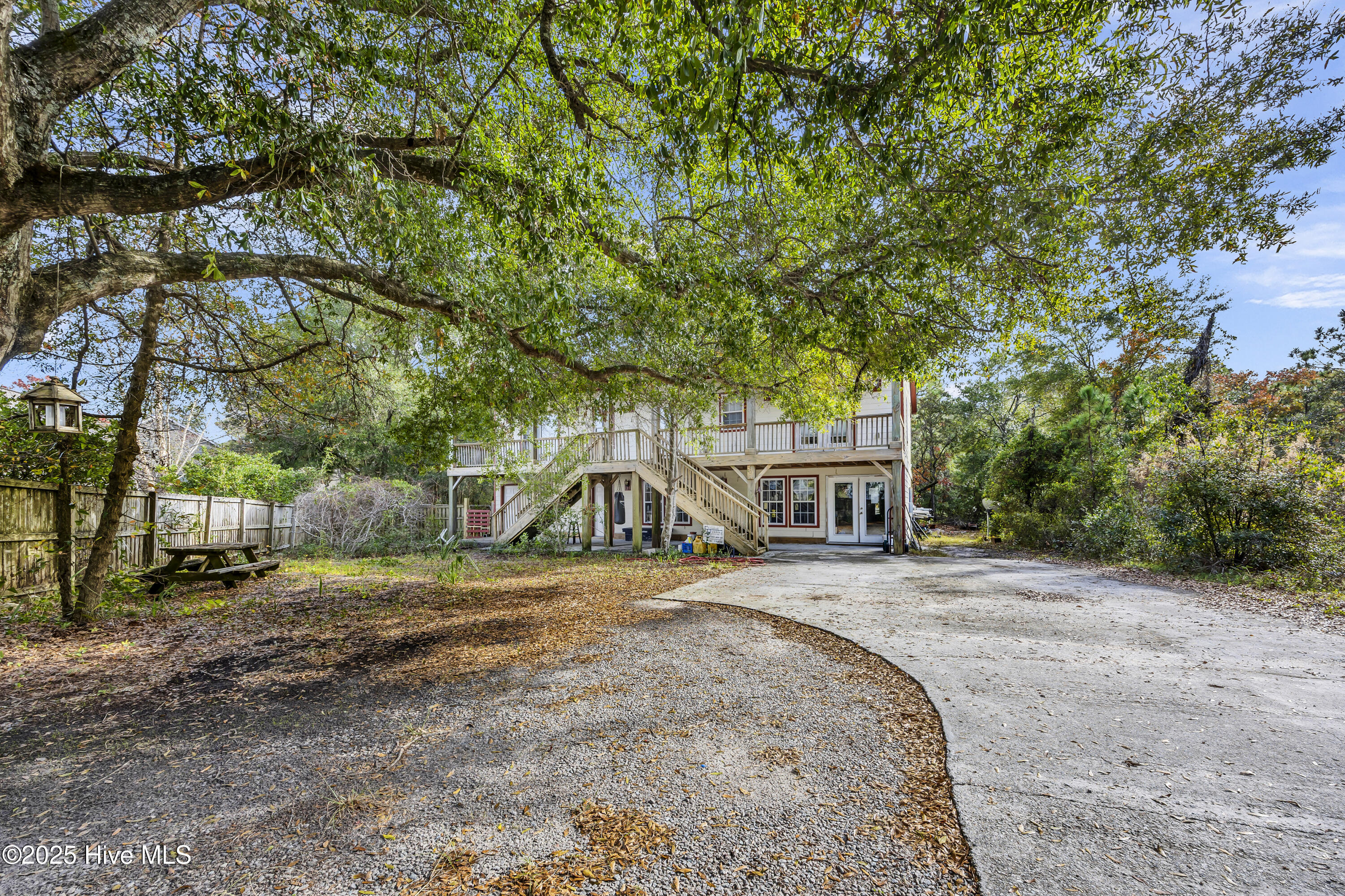 401 Risley Road Carolina Beach, NC 28428 - Photo 2 of 22 IMG_4520