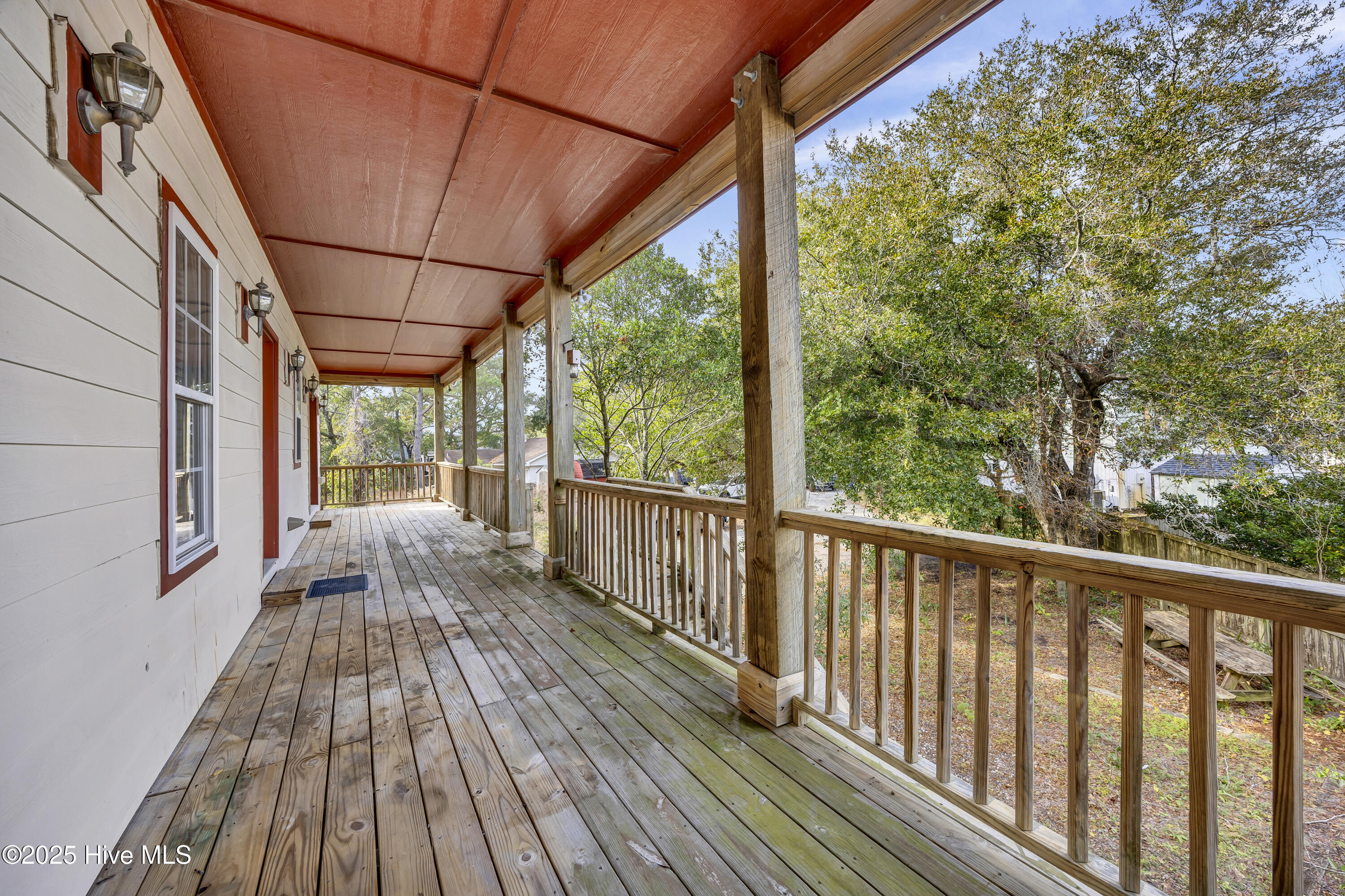 401 Risley Road Carolina Beach, NC 28428 - Photo 4 of 22 IMG_4514