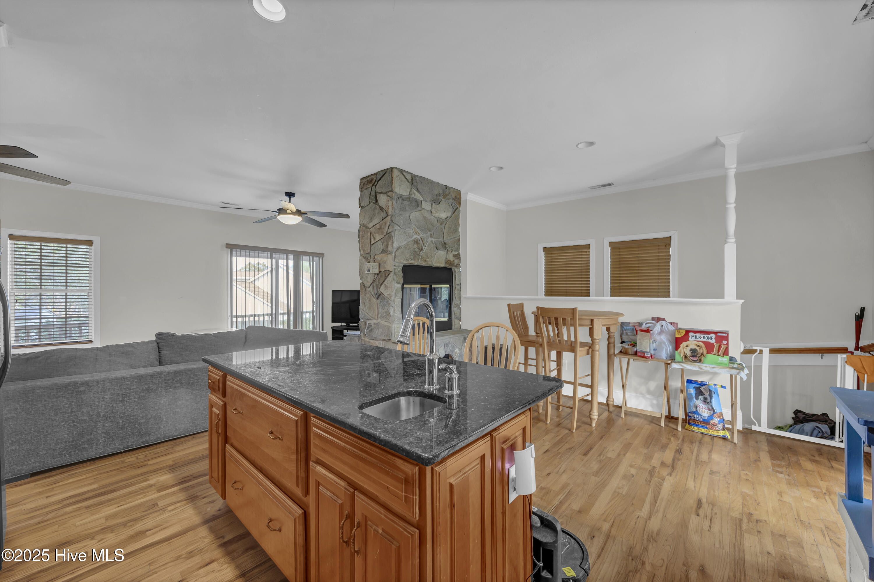 401 Risley Road Carolina Beach, NC 28428 - Photo 8 of 22 IMG_4484