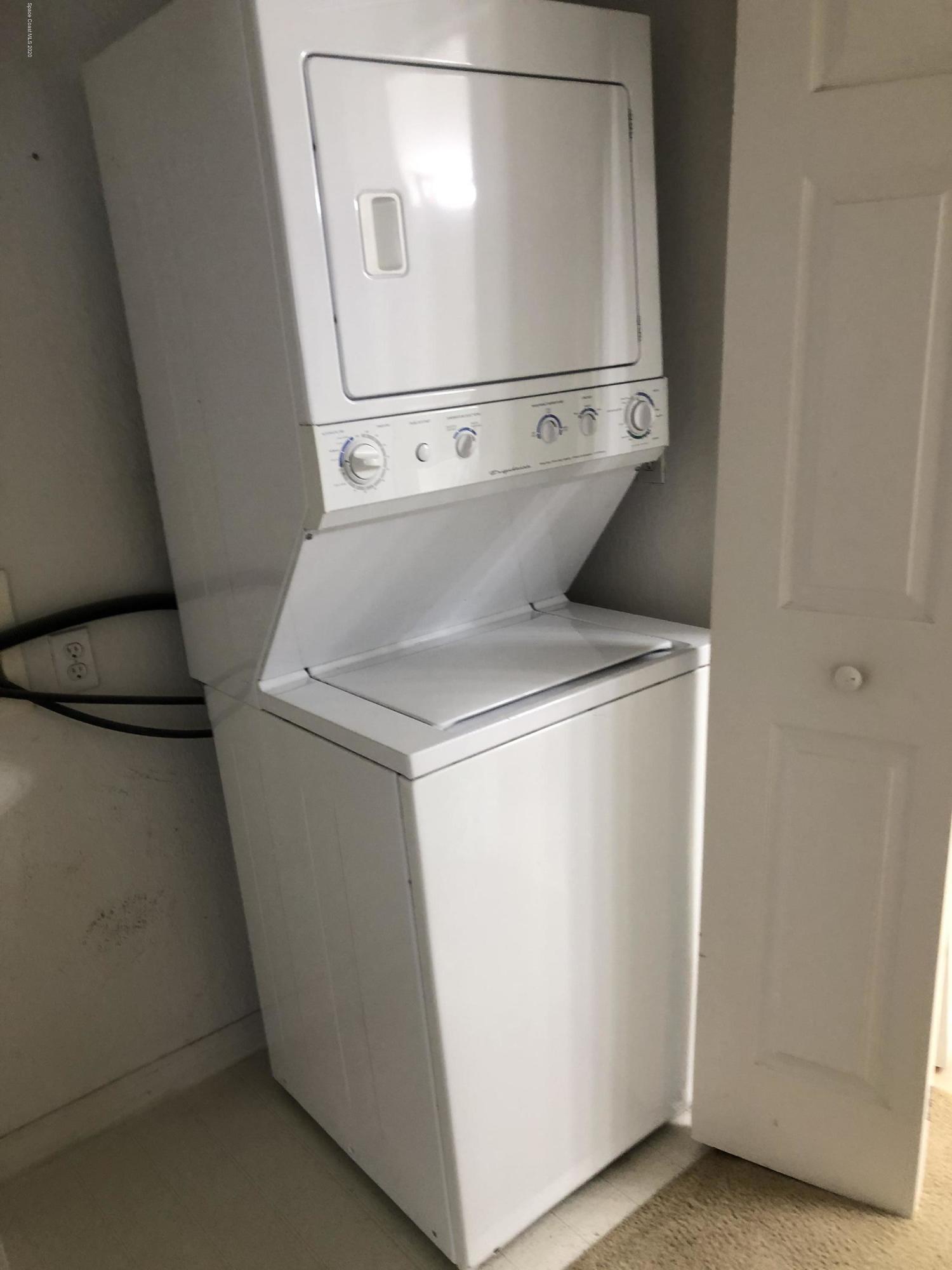 115 Turpial Way, Unit 106 Melbourne, FL 32901 - Photo 9 of 12 Washer/Dryer Combo