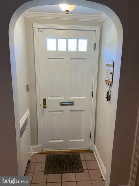 1503 Roundhill Road Baltimore, MD 21218 - Photo 5 of 58 Entry Hallway