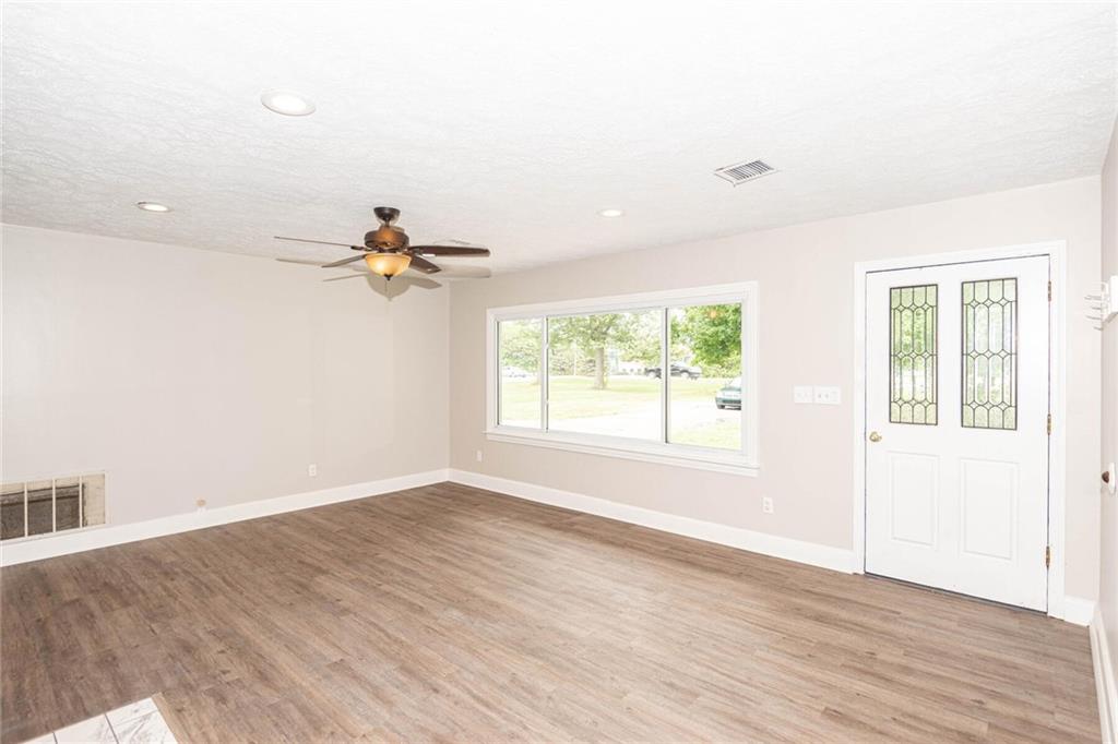 3920 Moller Road Indianapolis, IN 46254 - Photo 3 of 29 Gallery Image 3