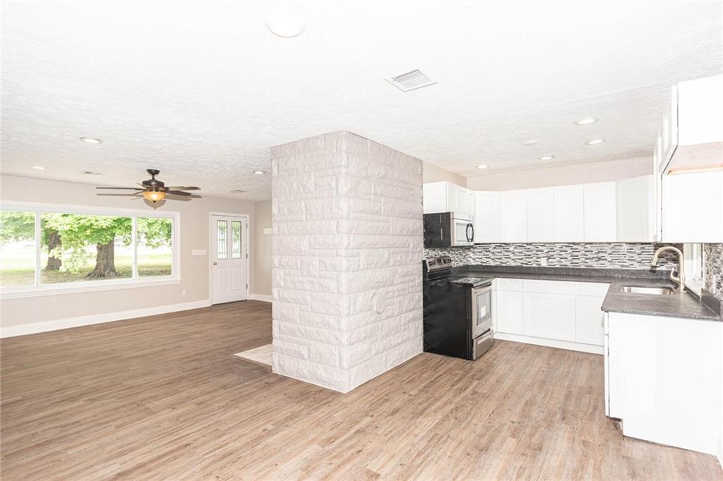 3920 Moller Road Indianapolis, IN 46254 - Photo 9 of 29 Gallery Image 9