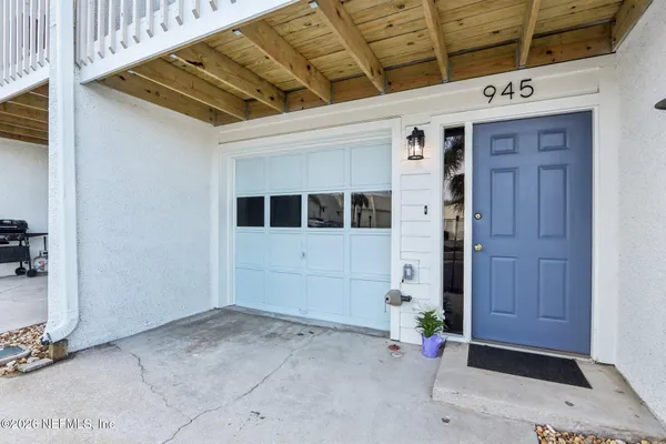 $325,000 | 945 South Ponce De Leon Boulevard, St. Augustine, FL 32084