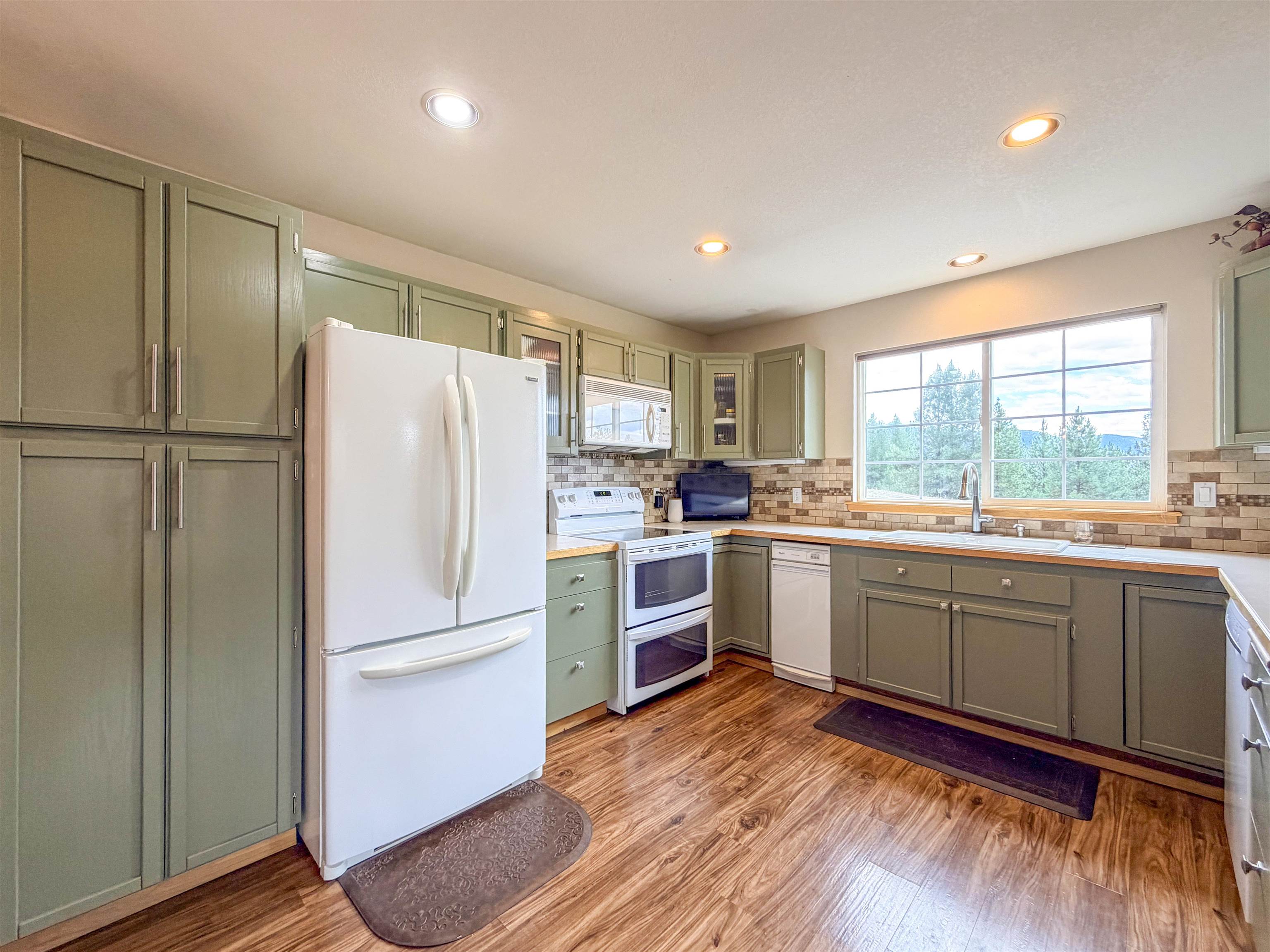 1338 Old Kettle Road Kettle Falls, WA 99141 - Photo 12 of 44
