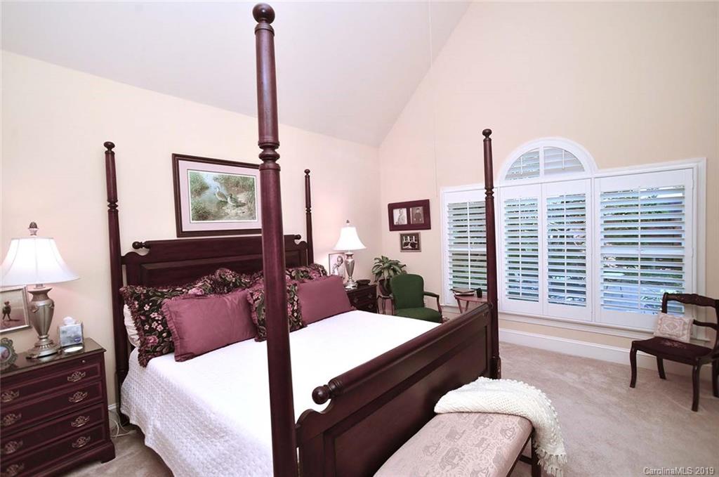 6027 Sharon Road Charlotte, NC 28210 - Photo 12 of 24 Gallery Image 12
