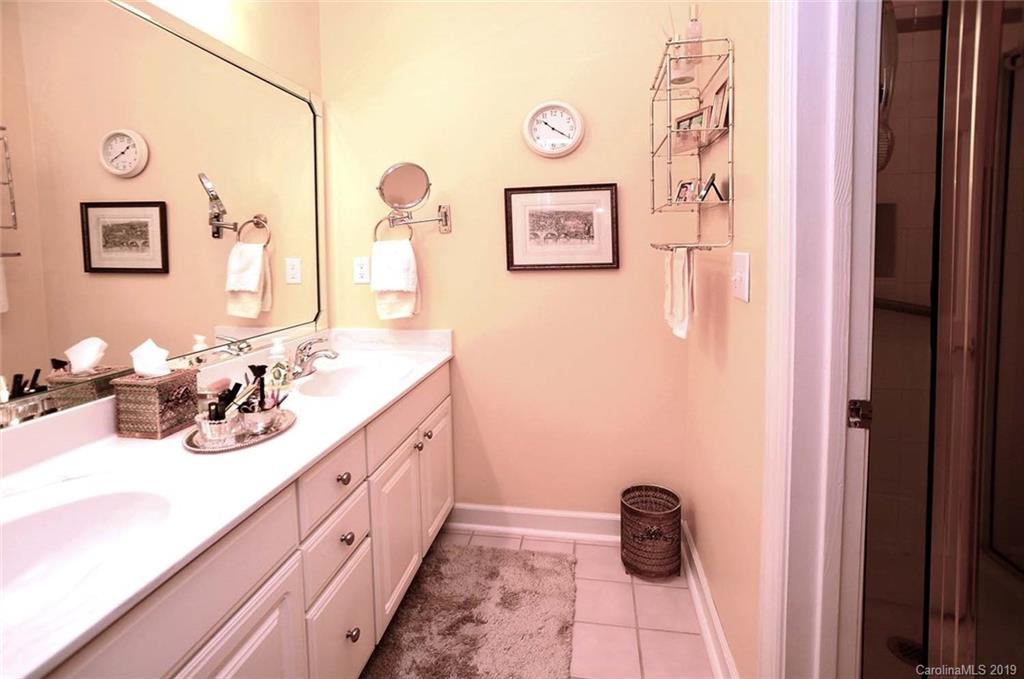 6027 Sharon Road Charlotte, NC 28210 - Photo 16 of 24 Gallery Image 16