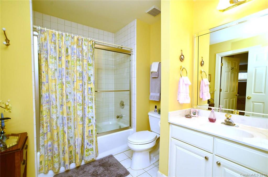 6027 Sharon Road Charlotte, NC 28210 - Photo 21 of 24 Gallery Image 21