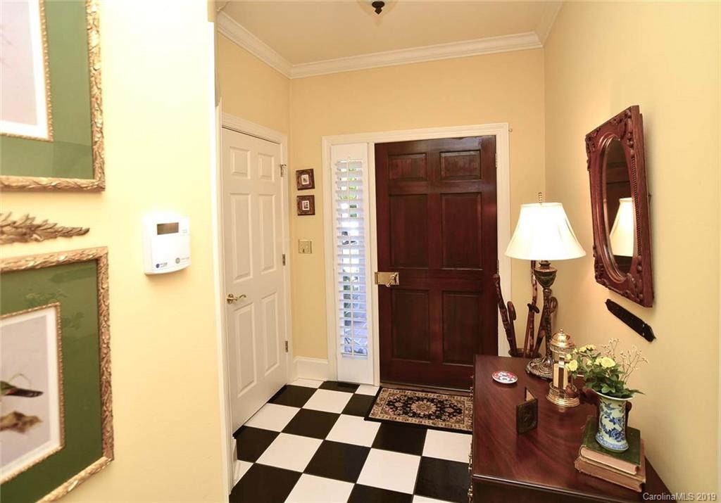 6027 Sharon Road Charlotte, NC 28210 - Photo 4 of 24 Gallery Image 4