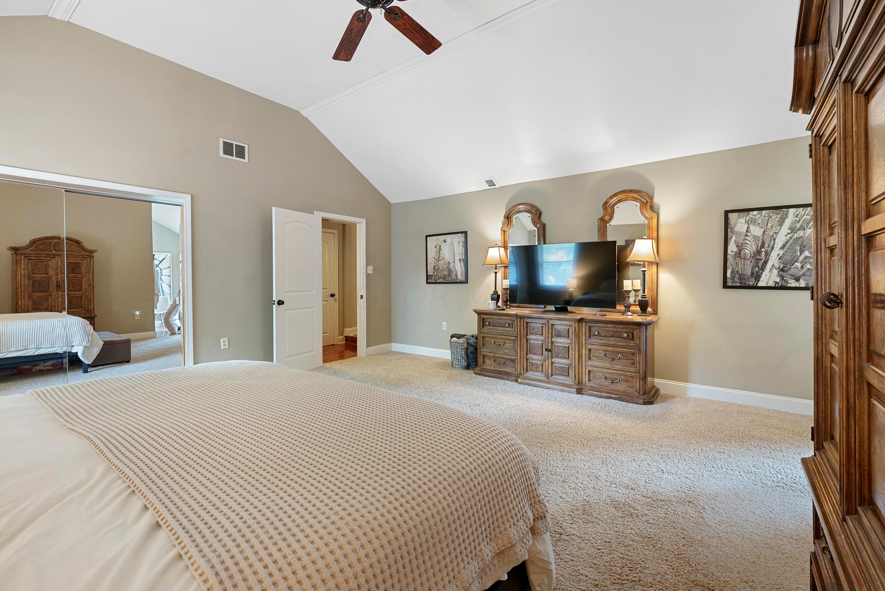 1302 Francisco Road Columbus, OH 43220 - Photo 22 of 33 DSC01535