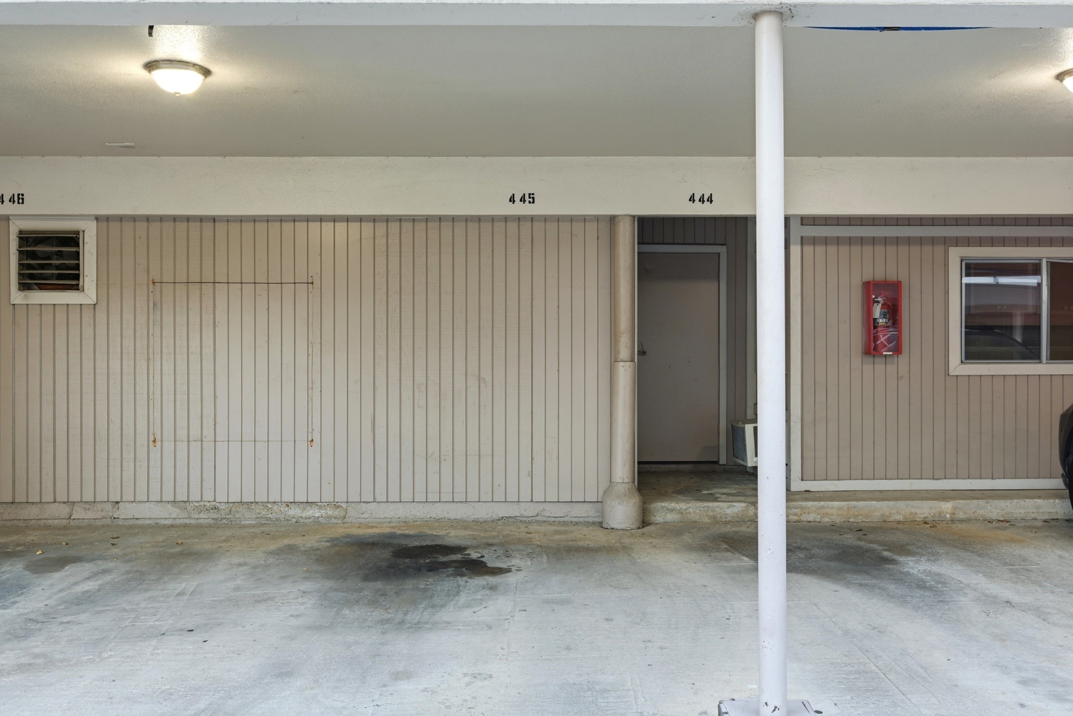 2224 South Piney Point Road, Unit 222 Houston, TX 77063 - Photo 26 of 28 an empty room with wooden floor