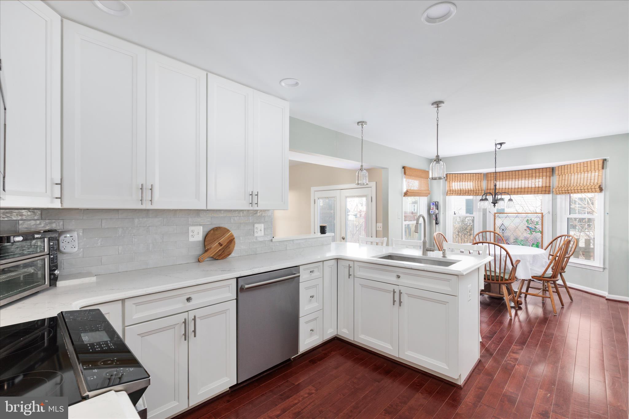 10283 Cedar Ridge Drive Manassas, VA 20110 - Photo 11 of 60 2E7A6781_10283 Cedar Ridge Dr - Absolute Altitude