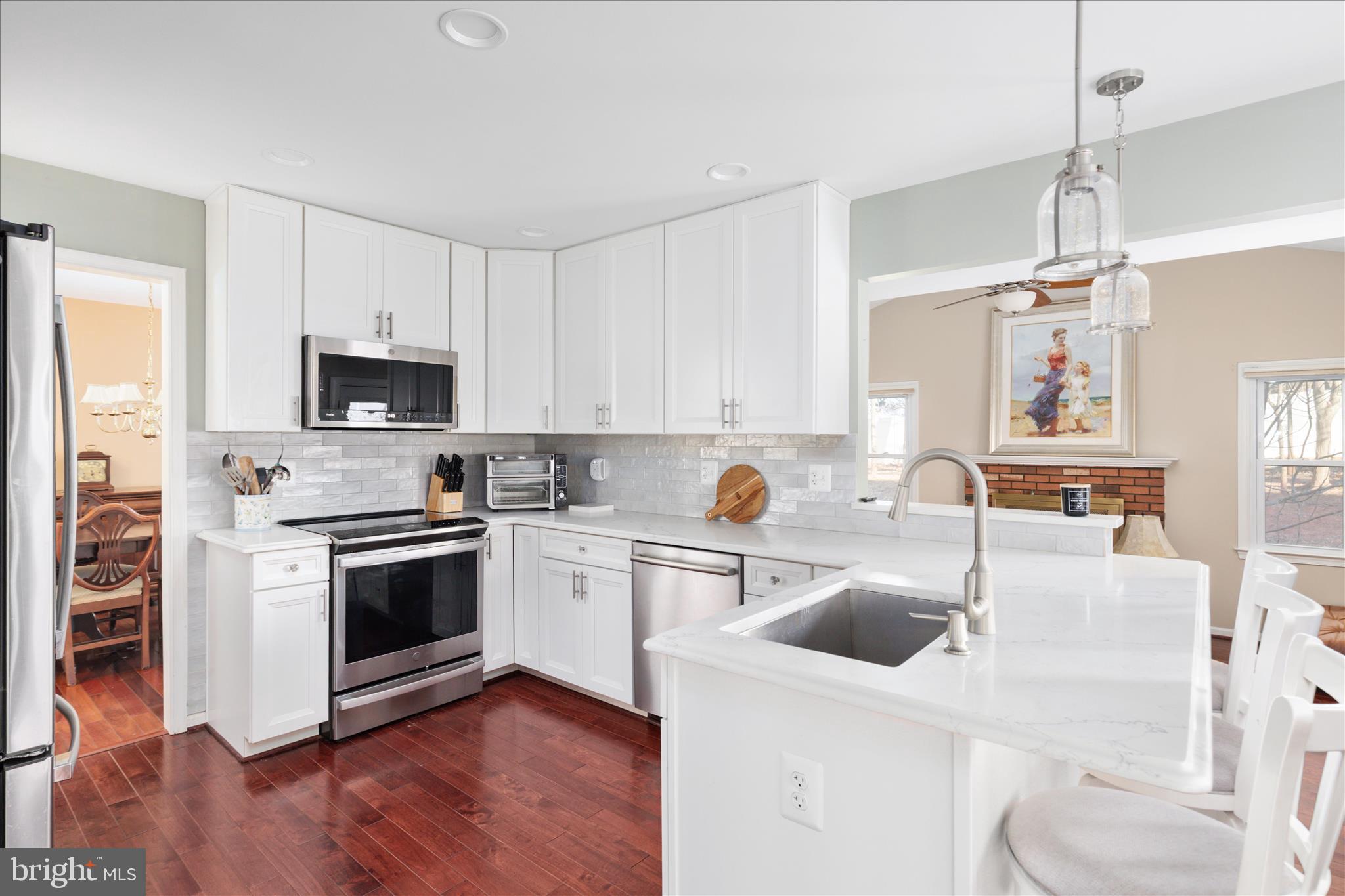 10283 Cedar Ridge Drive Manassas, VA 20110 - Photo 12 of 60 2E7A6788_10283 Cedar Ridge Dr - Absolute Altitude