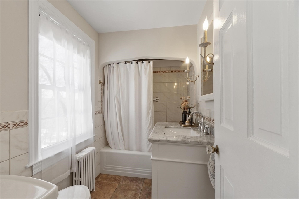 10 Dartmouth Road Andover, MA 01810 - Photo 24 of 42