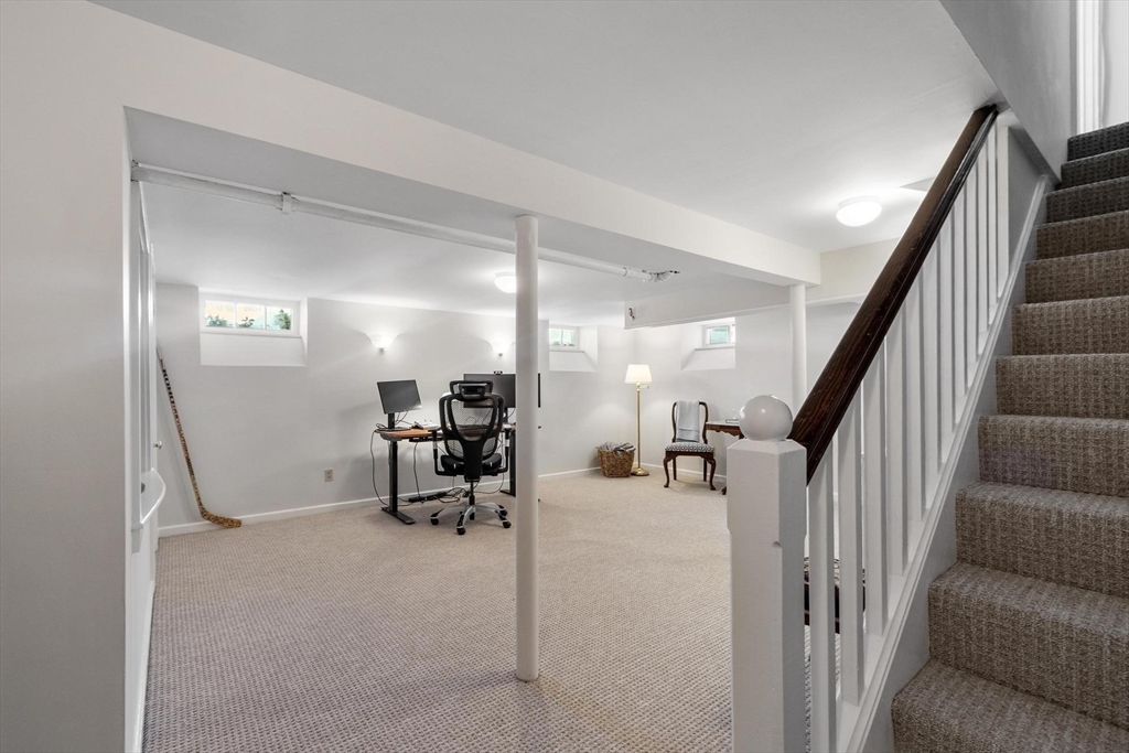 10 Dartmouth Road Andover, MA 01810 - Photo 26 of 42