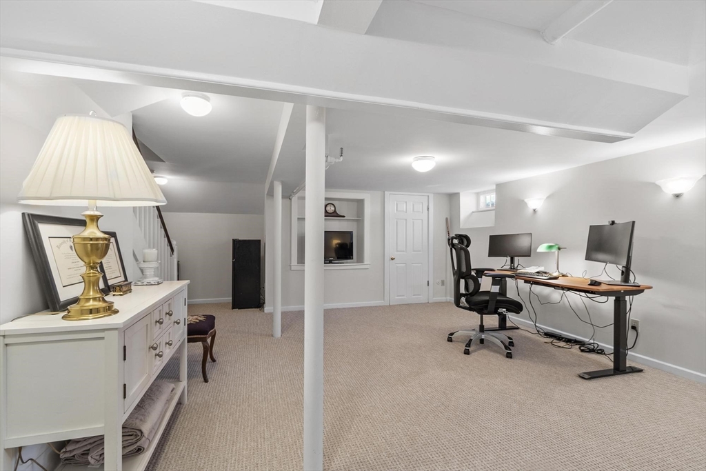 10 Dartmouth Road Andover, MA 01810 - Photo 28 of 42