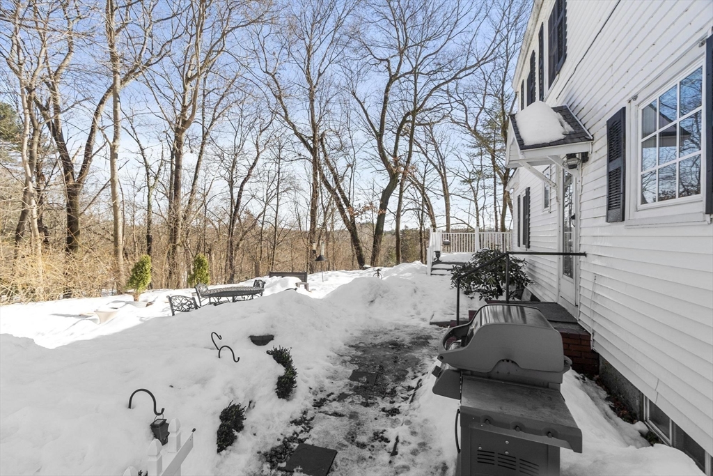 10 Dartmouth Road Andover, MA 01810 - Photo 31 of 42